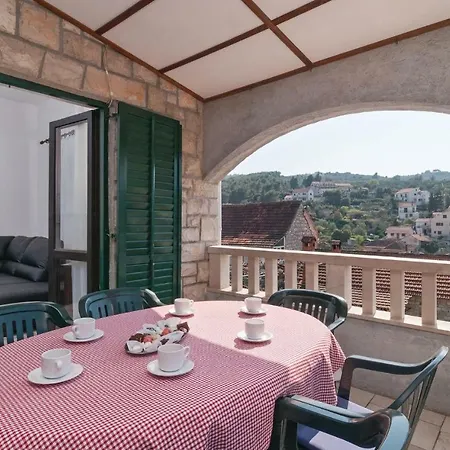 Three-bedroom In 斯普利特卡