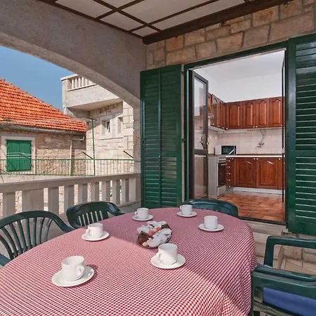 Three-bedroom In * 斯普利特卡
